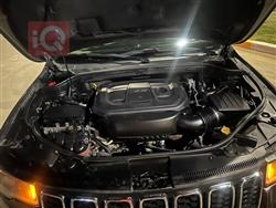 جیپ گراند شیرۆکی